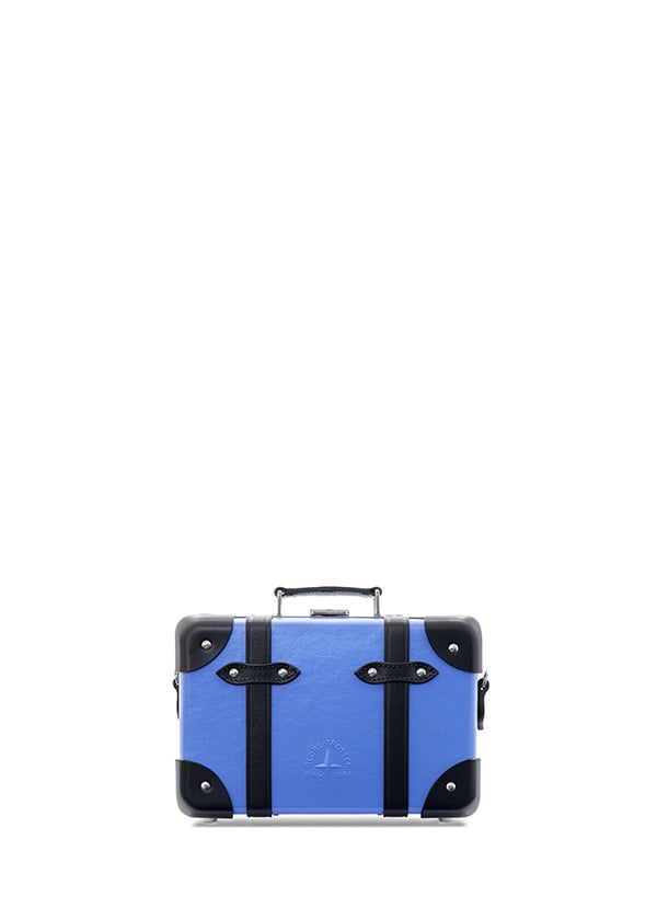 Cruise_microcase_royalblue_01